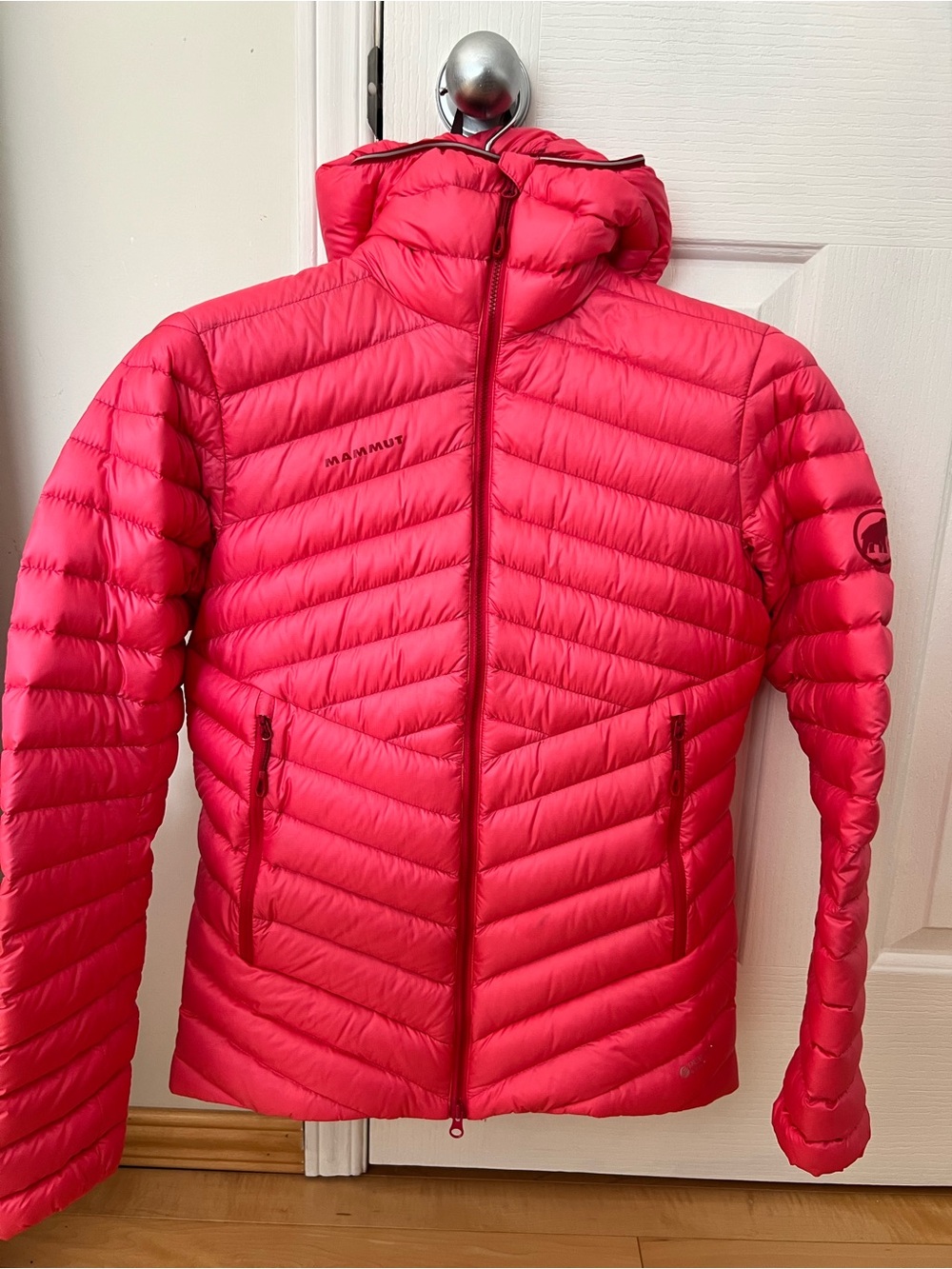 Gorgeous pink/coral Mammut puffer